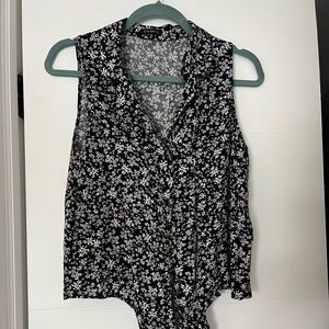 Dynamite blouse